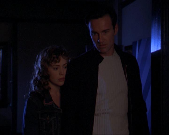 Charmed-Online-dot-316DeathTakesAHalliwell0733.jpg