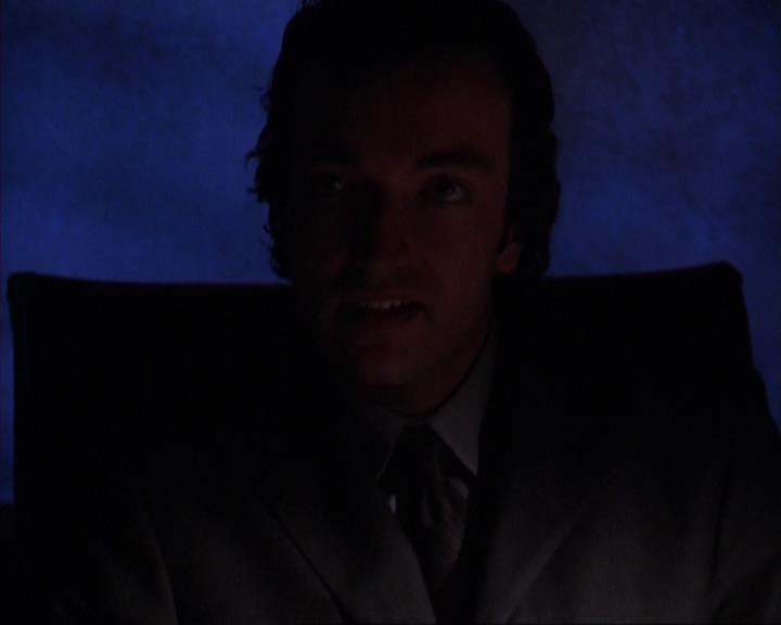 Charmed-Online-dot-316DeathTakesAHalliwell0850.jpg
