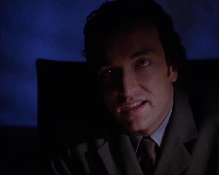 Charmed-Online-dot-316DeathTakesAHalliwell0852.jpg