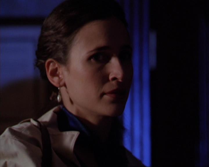 Charmed-Online-dot-316DeathTakesAHalliwell0855.jpg
