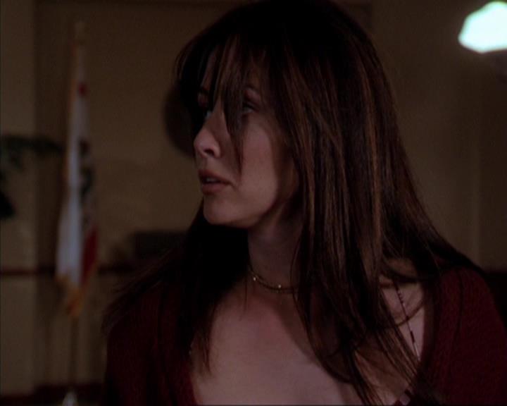 Charmed-Online-dot-316DeathTakesAHalliwell0864.jpg