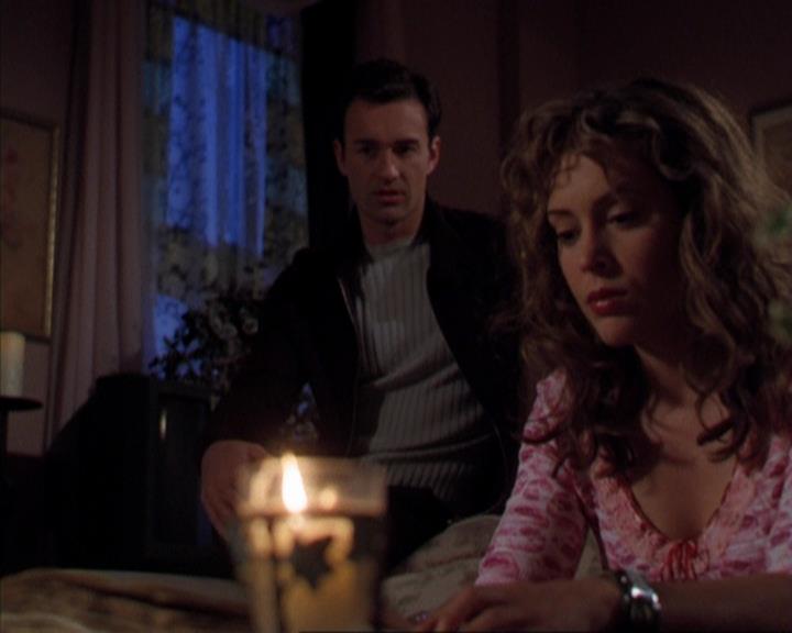 Charmed-Online-dot-316DeathTakesAHalliwell0934.jpg