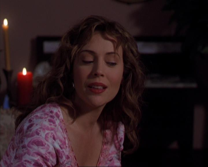 Charmed-Online-dot-316DeathTakesAHalliwell0949.jpg