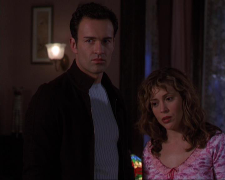 Charmed-Online-dot-316DeathTakesAHalliwell1073.jpg
