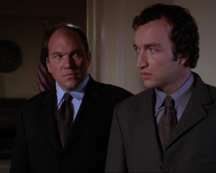 Charmed-Online-dot-316DeathTakesAHalliwell1164.jpg Charmed-Online-dot-316DeathTakesAHalliwell1164.jpg