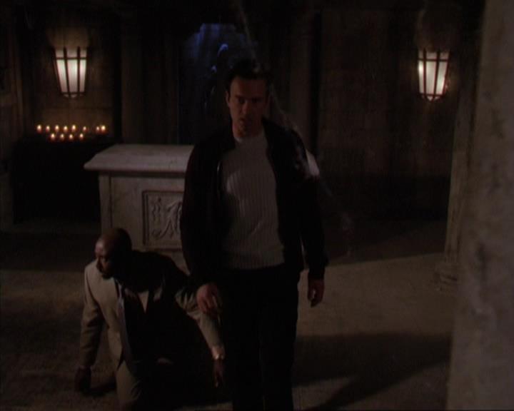 Charmed-Online-dot-316DeathTakesAHalliwell1173.jpg Charmed-Online-dot-316DeathTakesAHalliwell1173.jpg