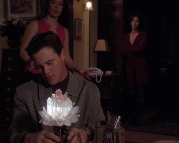 Charmed-Online-dot-316DeathTakesAHalliwell1229.jpg