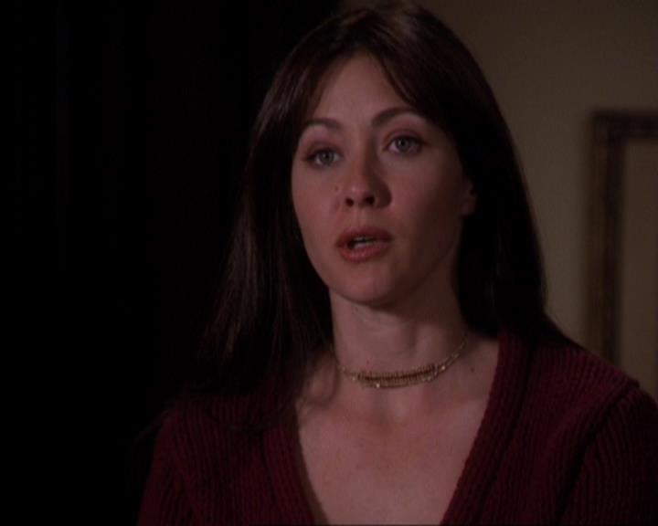 Charmed-Online-dot-316DeathTakesAHalliwell1266.jpg