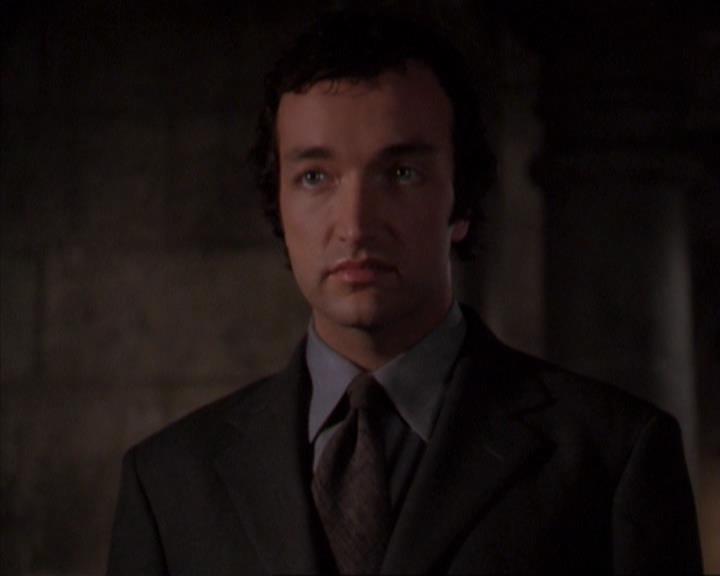 Charmed-Online-dot-316DeathTakesAHalliwell1304.jpg