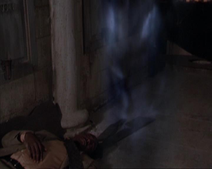 Charmed-Online-dot-316DeathTakesAHalliwell1342.jpg
