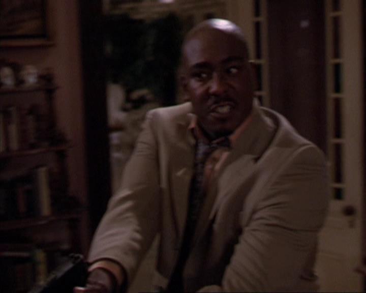 Charmed-Online-dot-316DeathTakesAHalliwell1534.jpg
