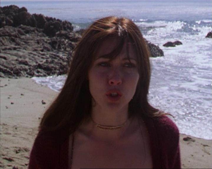 Charmed-Online-dot-316DeathTakesAHalliwell1676.jpg