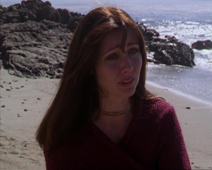 Charmed-Online-dot-316DeathTakesAHalliwell1696.jpg