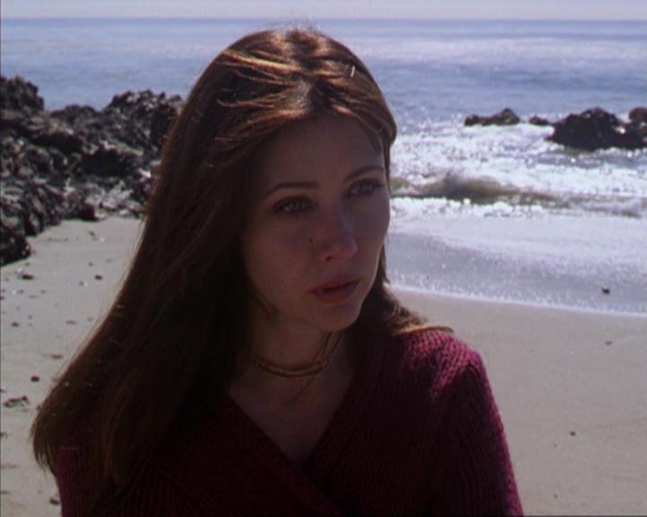 Charmed-Online-dot-316DeathTakesAHalliwell1752.jpg