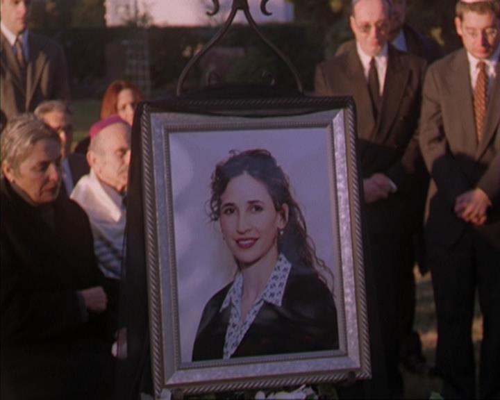 Charmed-Online-dot-316DeathTakesAHalliwell1766.jpg