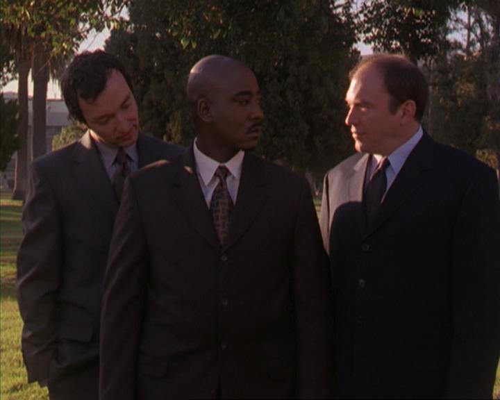 Charmed-Online-dot-316DeathTakesAHalliwell1818.jpg