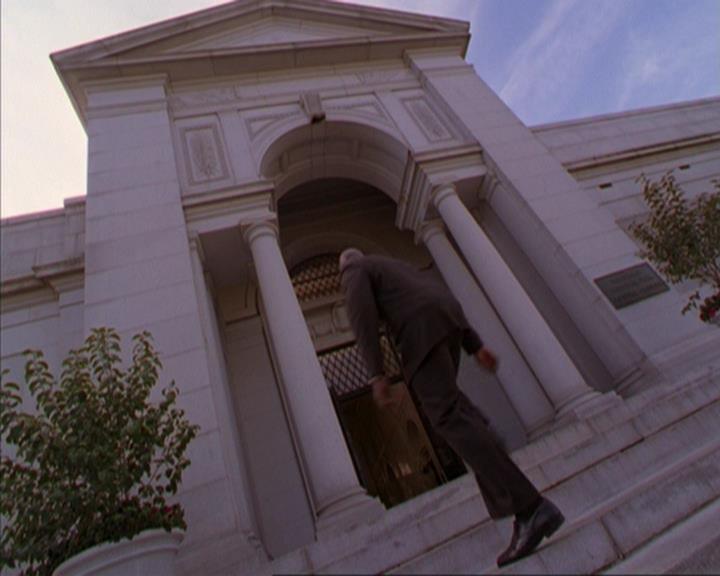 Charmed-Online-dot-316DeathTakesAHalliwell1844.jpg