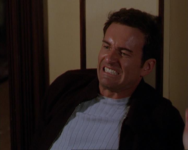 Charmed-Online-dot-316DeathTakesAHalliwell2085.jpg Charmed-Online-dot-316DeathTakesAHalliwell2085.jpg