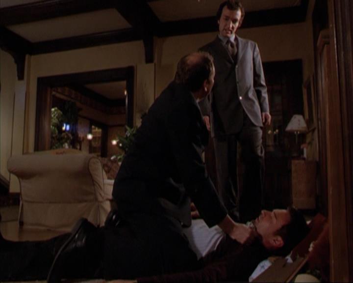 Charmed-Online-dot-316DeathTakesAHalliwell2099.jpg