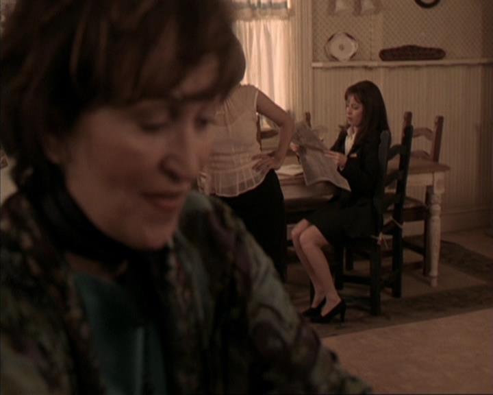 Charmed-Online-dot-317Pre-Witched0441.jpg