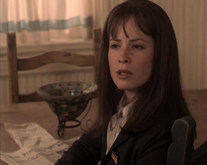 Charmed-Online-dot-317Pre-Witched0453.jpg Charmed-Online-dot-317Pre-Witched0453.jpg