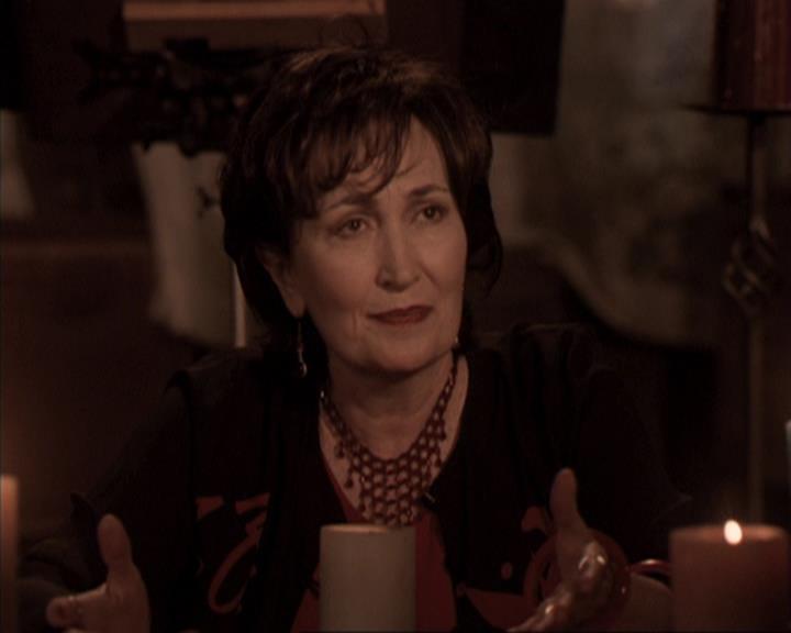 Charmed-Online-dot-317Pre-Witched1072.jpg