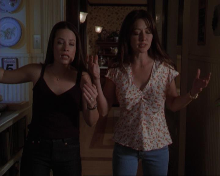 Charmed-Online-dot-317Pre-Witched1122.jpg
