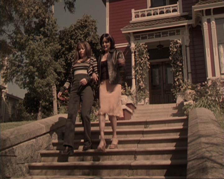 Charmed-Online-dot-317Pre-Witched1230.jpg