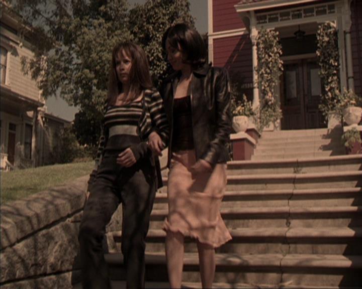 Charmed-Online-dot-317Pre-Witched1232.jpg