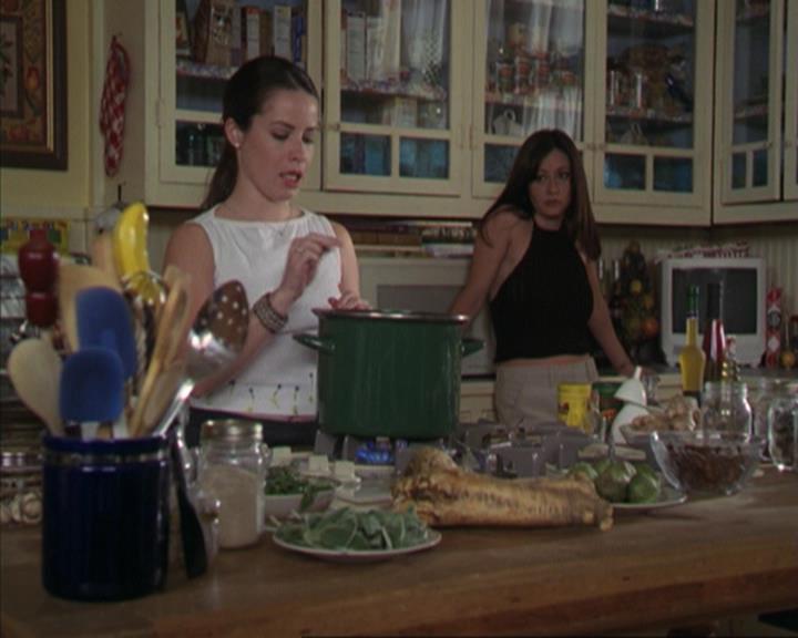 Charmed-Online-dot-317Pre-Witched1402.jpg
