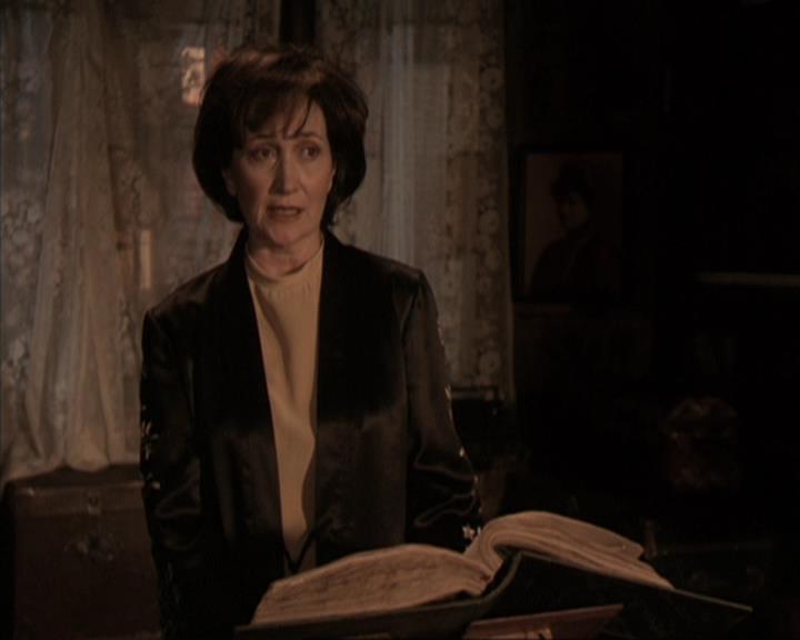 Charmed-Online-dot-317Pre-Witched1656.jpg
