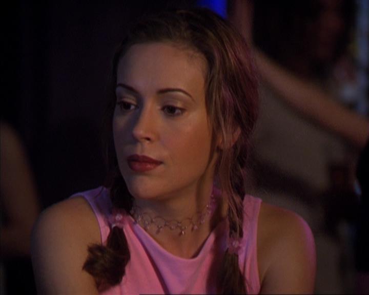 Charmed-Online-dot-319TheDemonWhoCameInFromTheCold0038.jpg