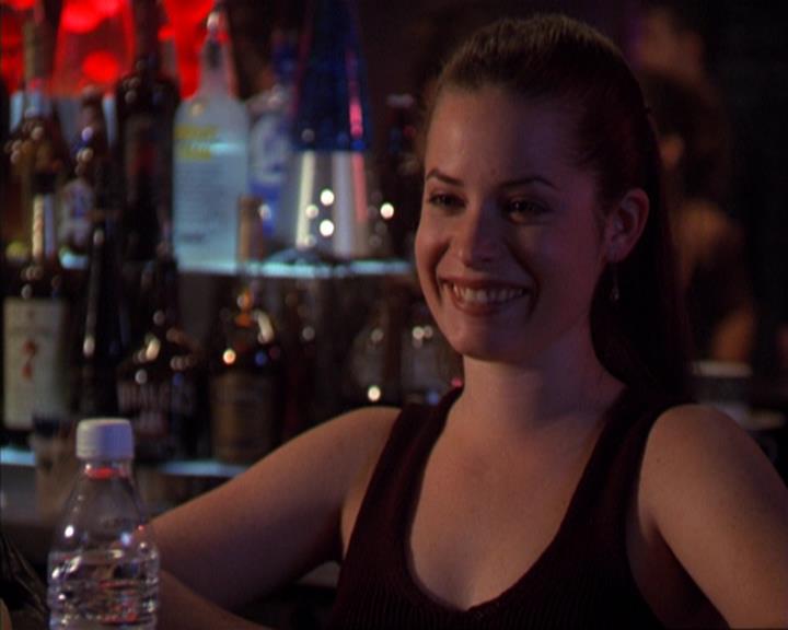 Charmed-Online-dot-319TheDemonWhoCameInFromTheCold0039.jpg