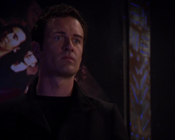 Charmed-Online-dot-319TheDemonWhoCameInFromTheCold0047.jpg