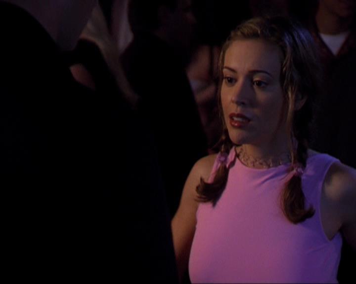Charmed-Online-dot-319TheDemonWhoCameInFromTheCold0056.jpg