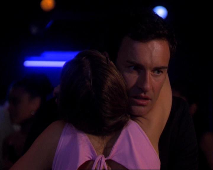 Charmed-Online-dot-319TheDemonWhoCameInFromTheCold0063.jpg