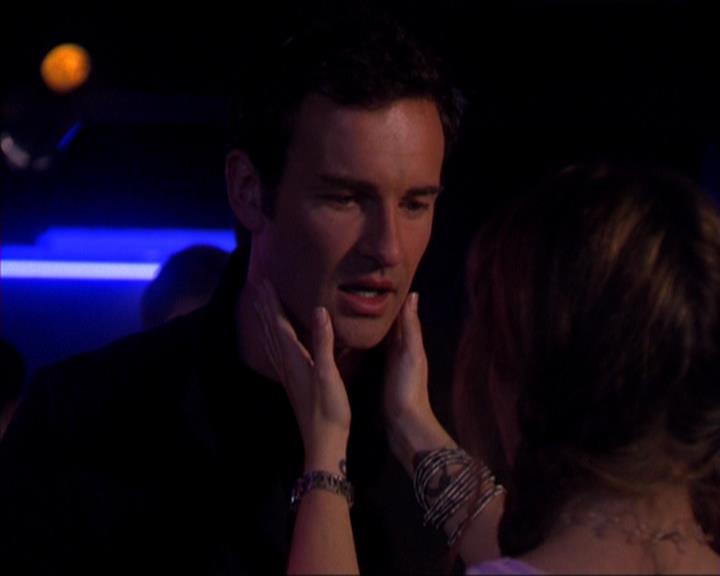 Charmed-Online-dot-319TheDemonWhoCameInFromTheCold0068.jpg