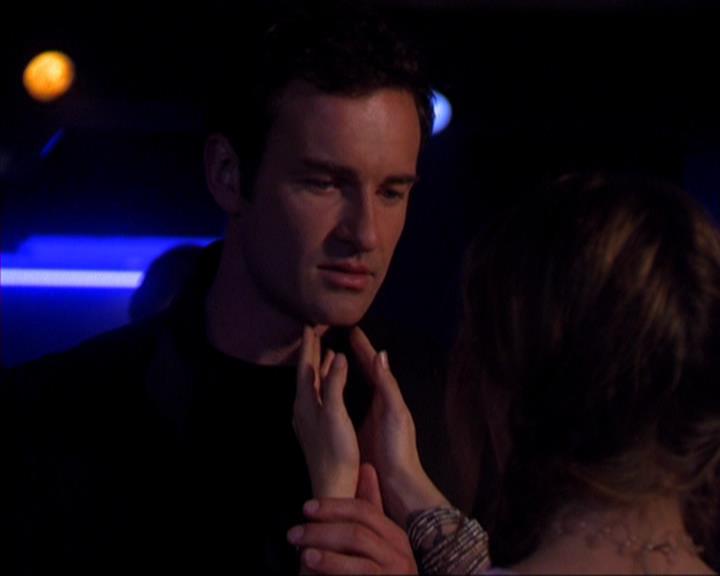 Charmed-Online-dot-319TheDemonWhoCameInFromTheCold0069.jpg
