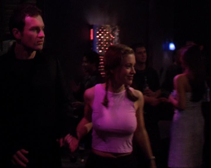 Charmed-Online-dot-319TheDemonWhoCameInFromTheCold0078.jpg