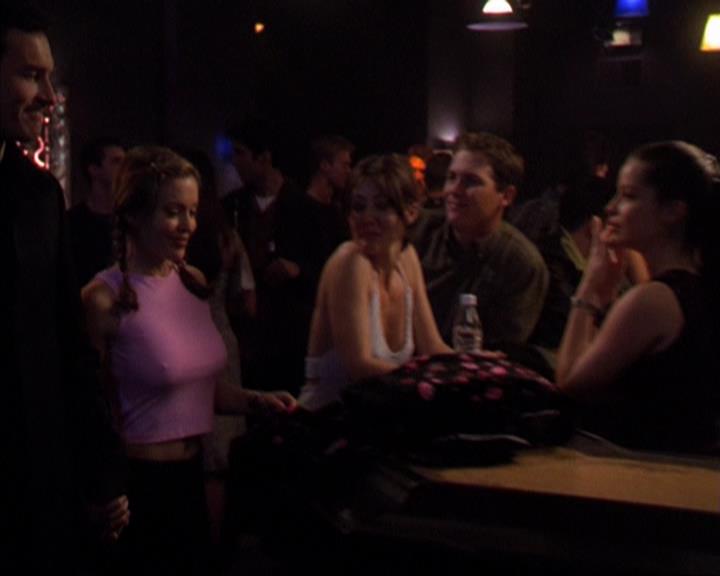 Charmed-Online-dot-319TheDemonWhoCameInFromTheCold0080.jpg