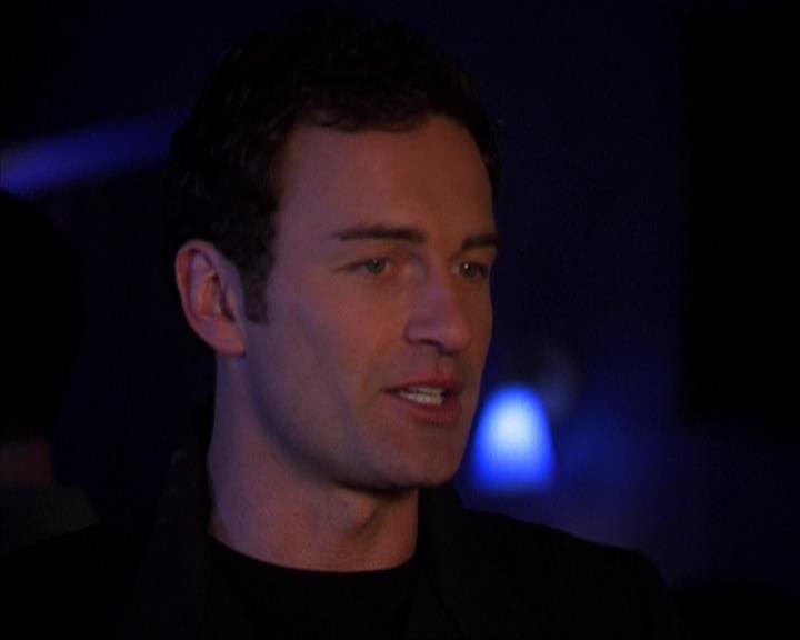 Charmed-Online-dot-319TheDemonWhoCameInFromTheCold0082.jpg