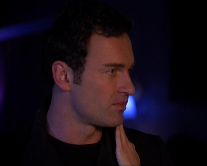 Charmed-Online-dot-319TheDemonWhoCameInFromTheCold0089.jpg