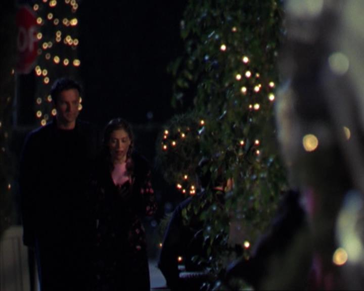Charmed-Online-dot-319TheDemonWhoCameInFromTheCold0109.jpg