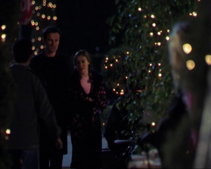 Charmed-Online-dot-319TheDemonWhoCameInFromTheCold0110.jpg