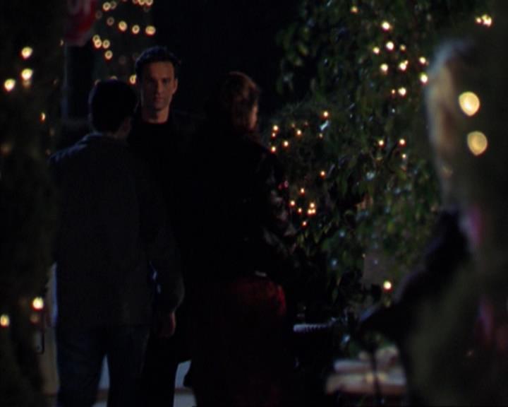 Charmed-Online-dot-319TheDemonWhoCameInFromTheCold0111.jpg