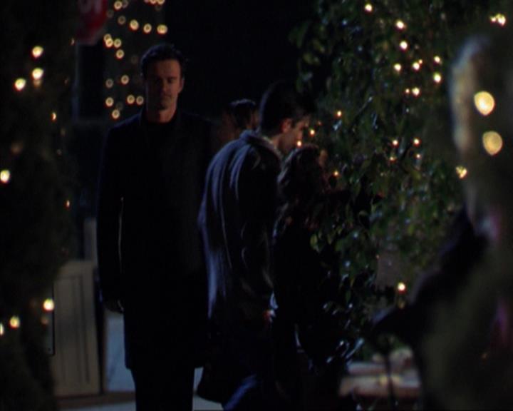 Charmed-Online-dot-319TheDemonWhoCameInFromTheCold0112.jpg