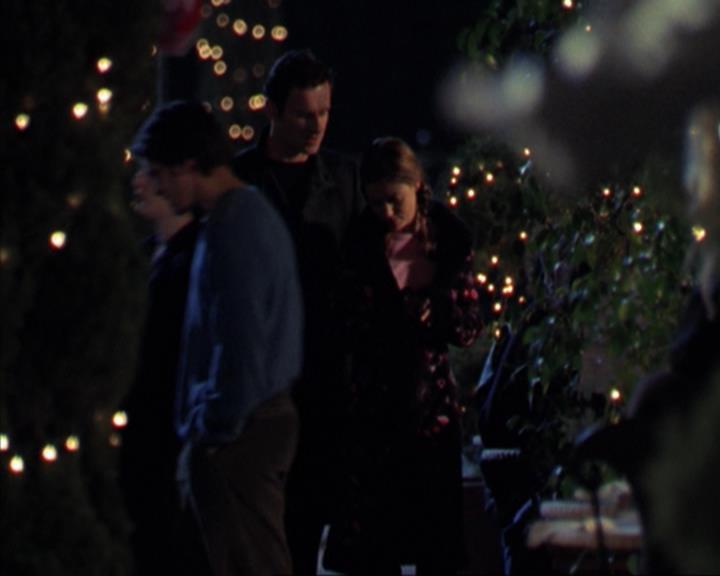 Charmed-Online-dot-319TheDemonWhoCameInFromTheCold0115.jpg