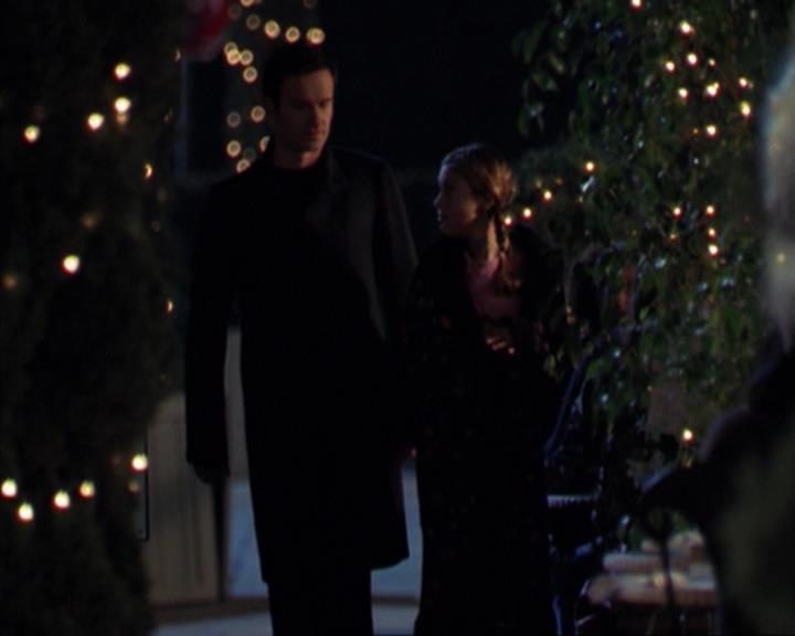 Charmed-Online-dot-319TheDemonWhoCameInFromTheCold0116.jpg