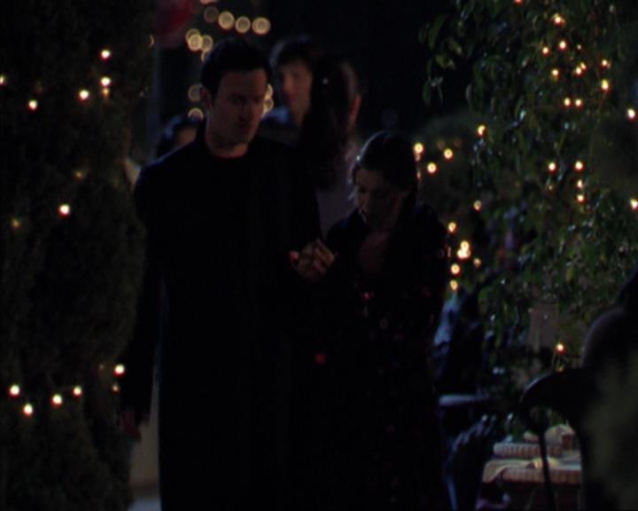 Charmed-Online-dot-319TheDemonWhoCameInFromTheCold0124.jpg