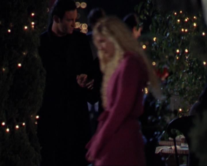 Charmed-Online-dot-319TheDemonWhoCameInFromTheCold0128.jpg